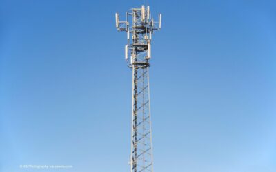 Montage-Aarbechten vun enger GSM-Antenn