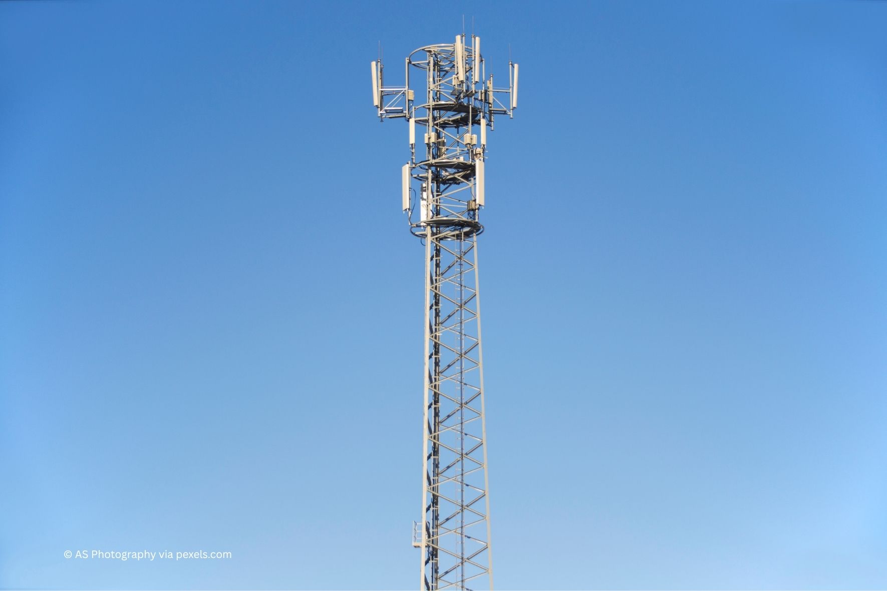 2026-09-21_internetsite_gsm_antenne